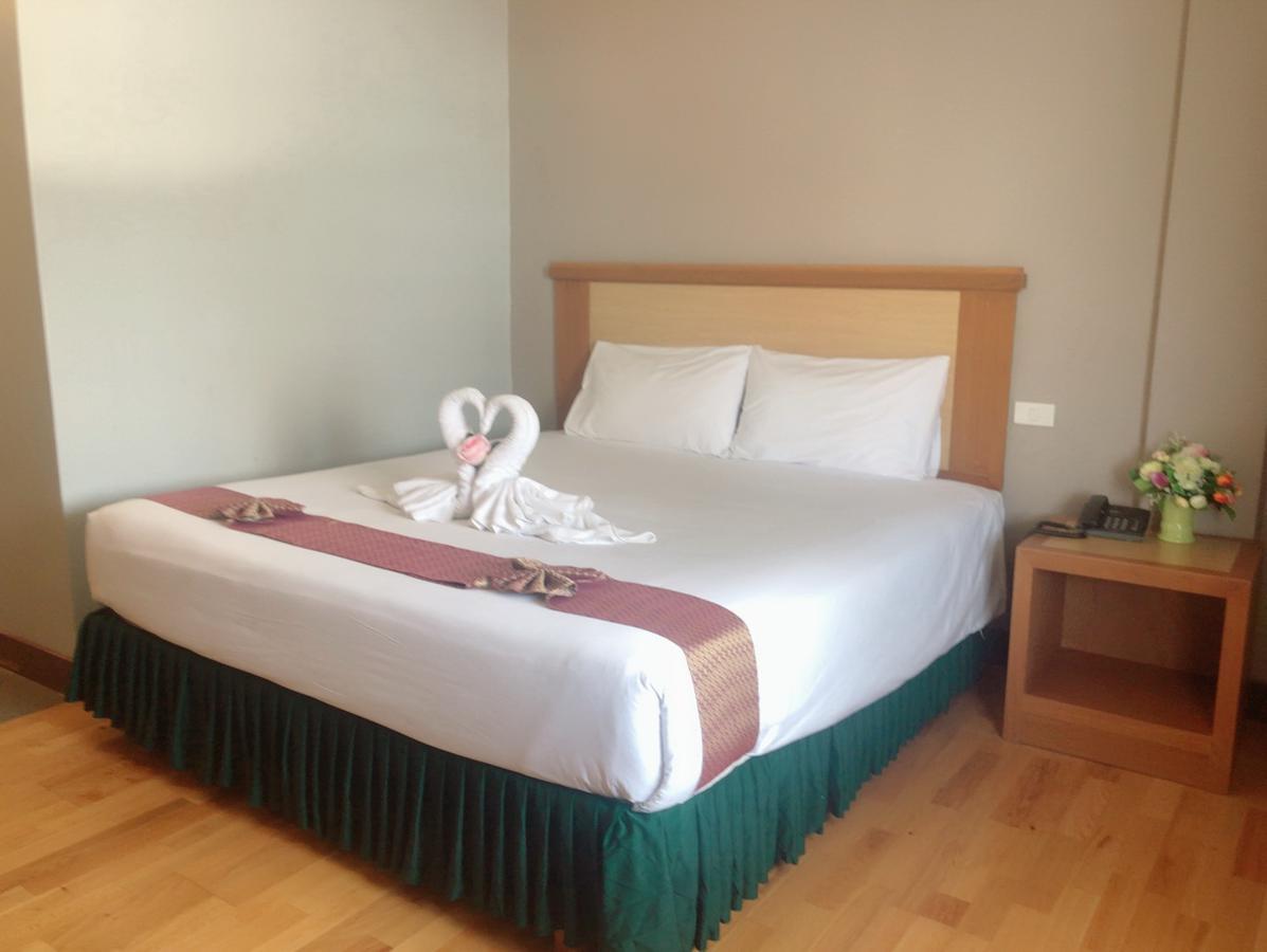 Hotel D-one 2*