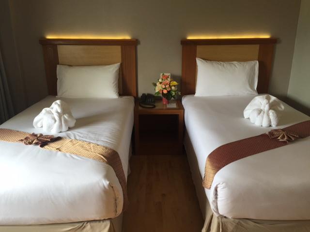 Hotel D-one 2*
