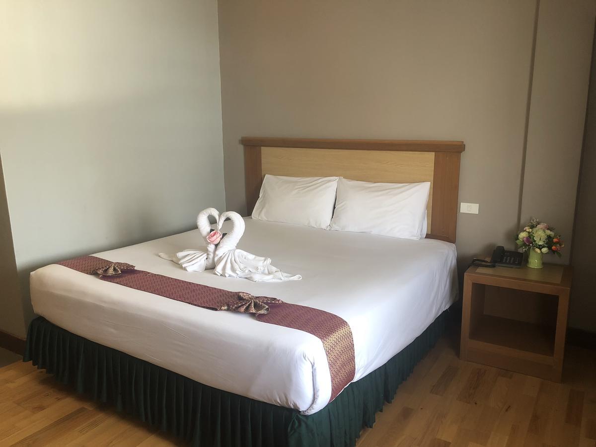 D-one Hotel 2*